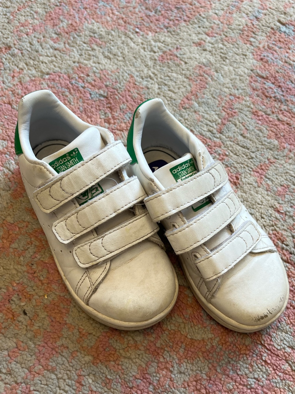 Children’s Stan Smith Adidas size 9